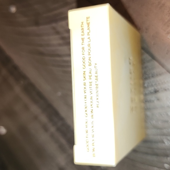 Aether Beauty Supernova Crushed Diamond Highlighter-- Yellow Diamond Dust - Picture 2 of 3